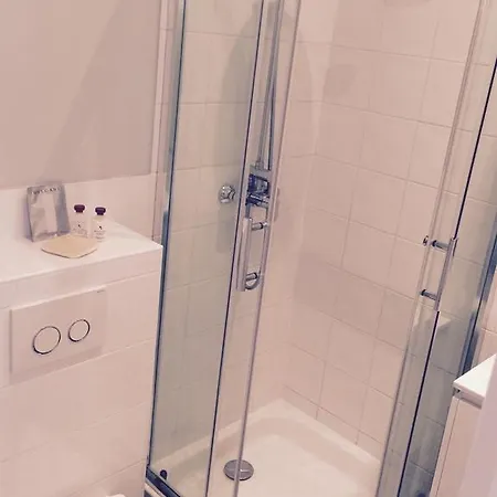 Experience Idyllic Apartament