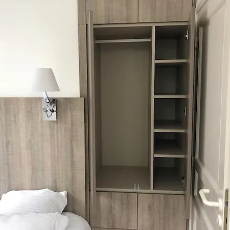 Experience Idyllic Apartament