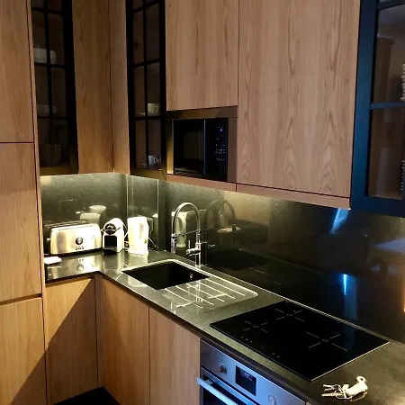 Experience Idyllic Apartament